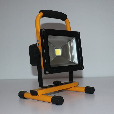 Led charging floodlight